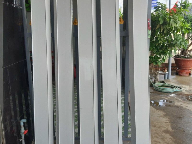 Cản sau Hyundai Trago cản nhôm Hyundai Trago