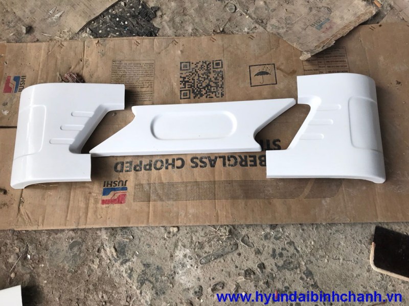 Chụp cản hong cho xe tải Composite