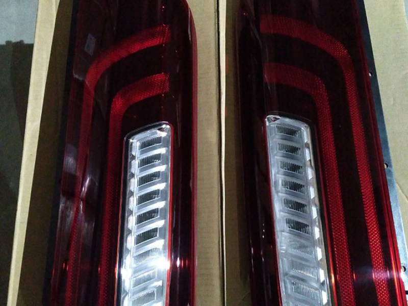 Đèn hậu Hyundai Universe mới đèn LED đèn lái U 2021